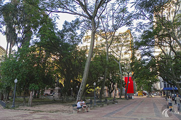 Porto Alegre - Praça da Alfândega